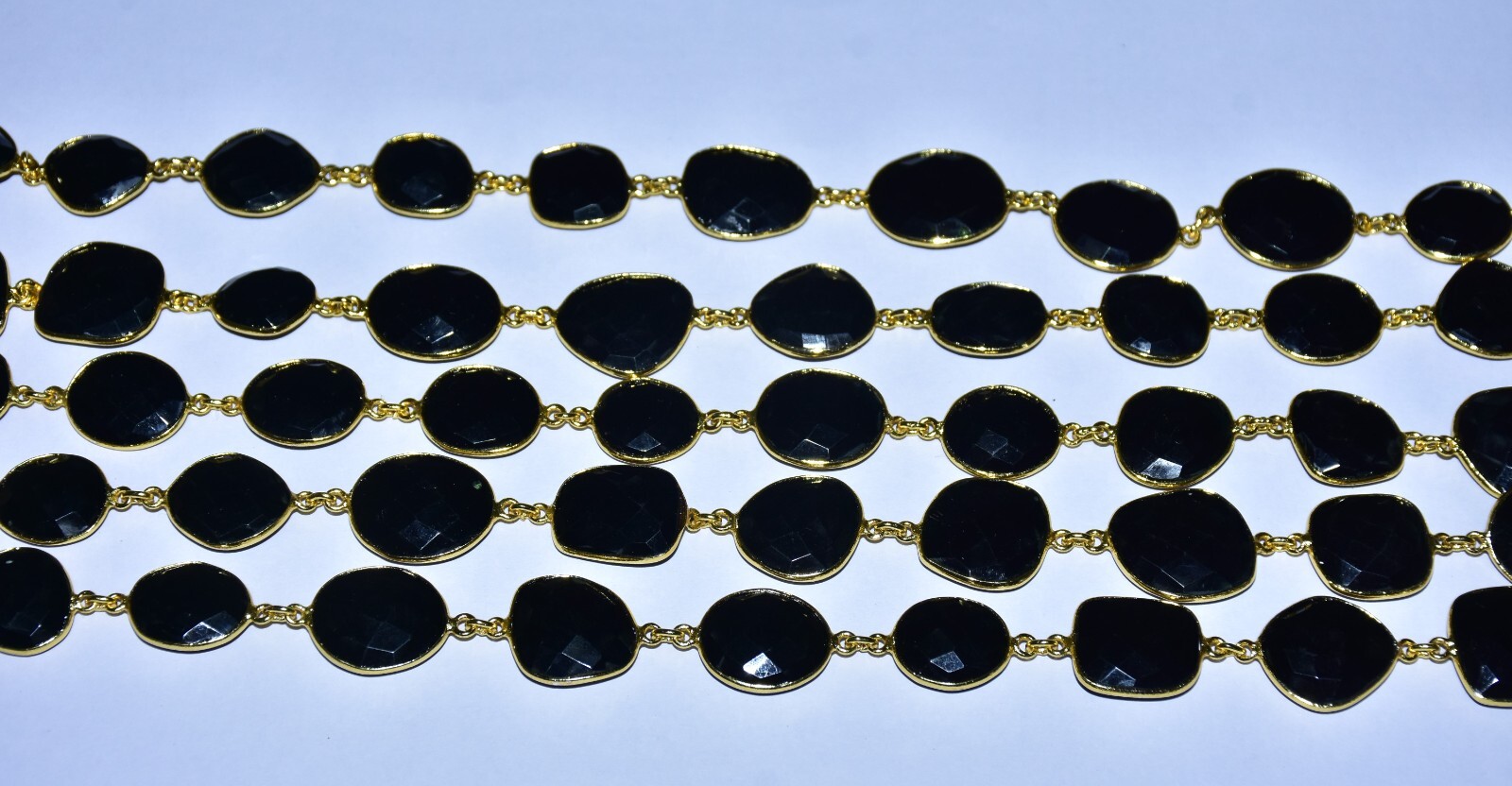 Black Oval Connector Chain, 12x18mm Beads, Gold Pleted, Jwellary Making