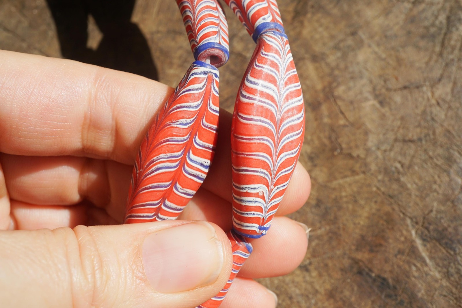 Artisan Made Java Glass Beads: Large Painted Feather Design(16x46mm), 2924C518