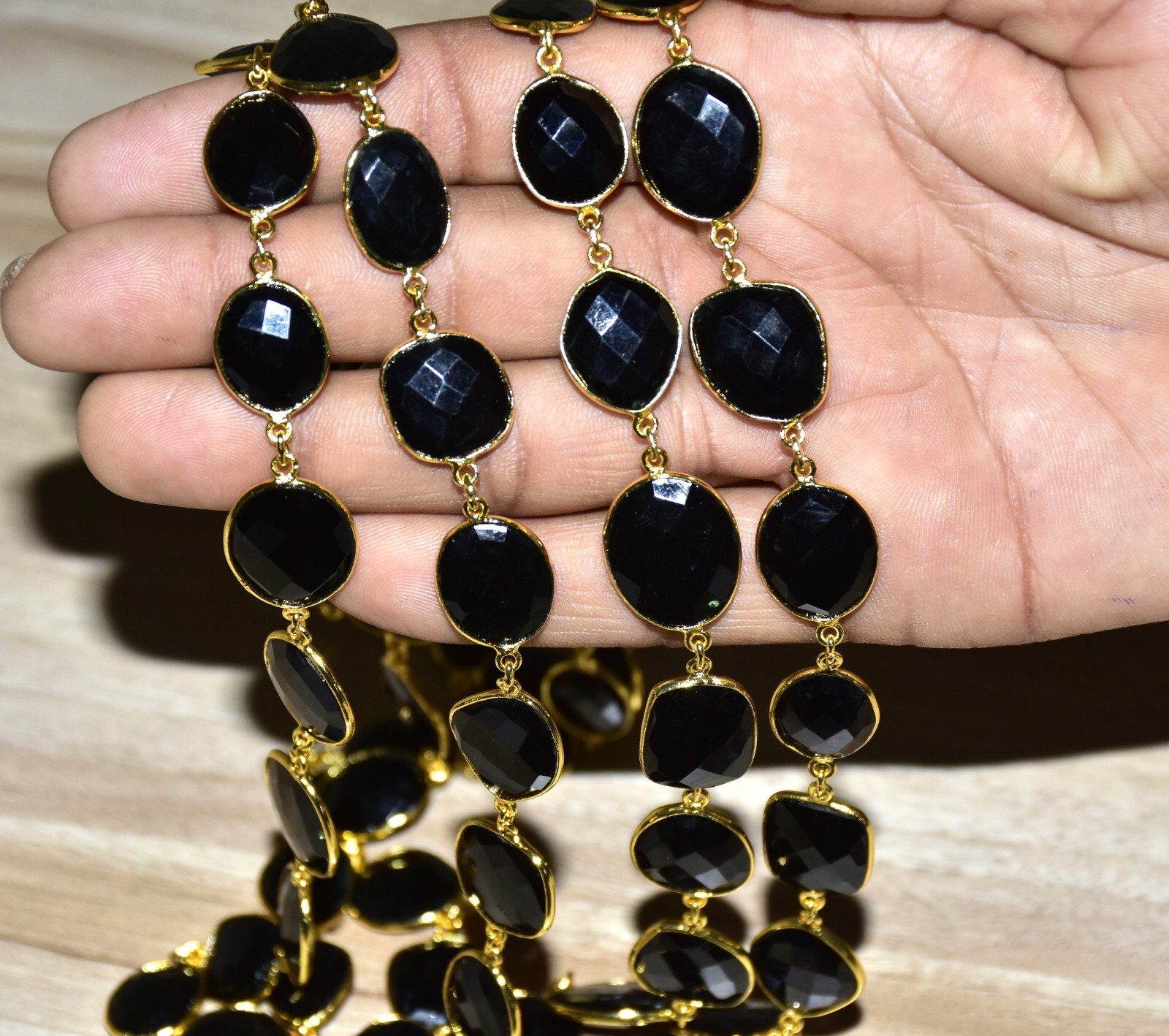 Black Oval Connector Chain, 12x18mm Beads, Gold Pleted, Jwellary Making