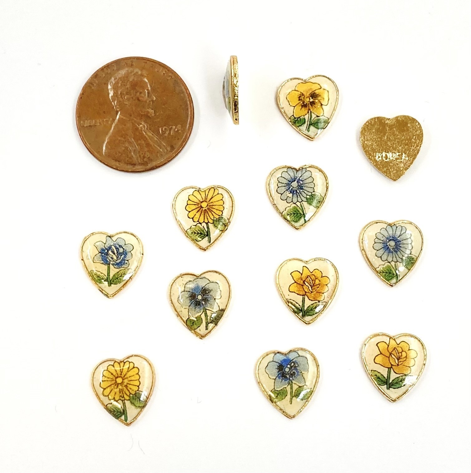 12 Vintage Korean Yellow Blue Assorted Flowers 10mm Heart Cameo Cabochons 5385PT
