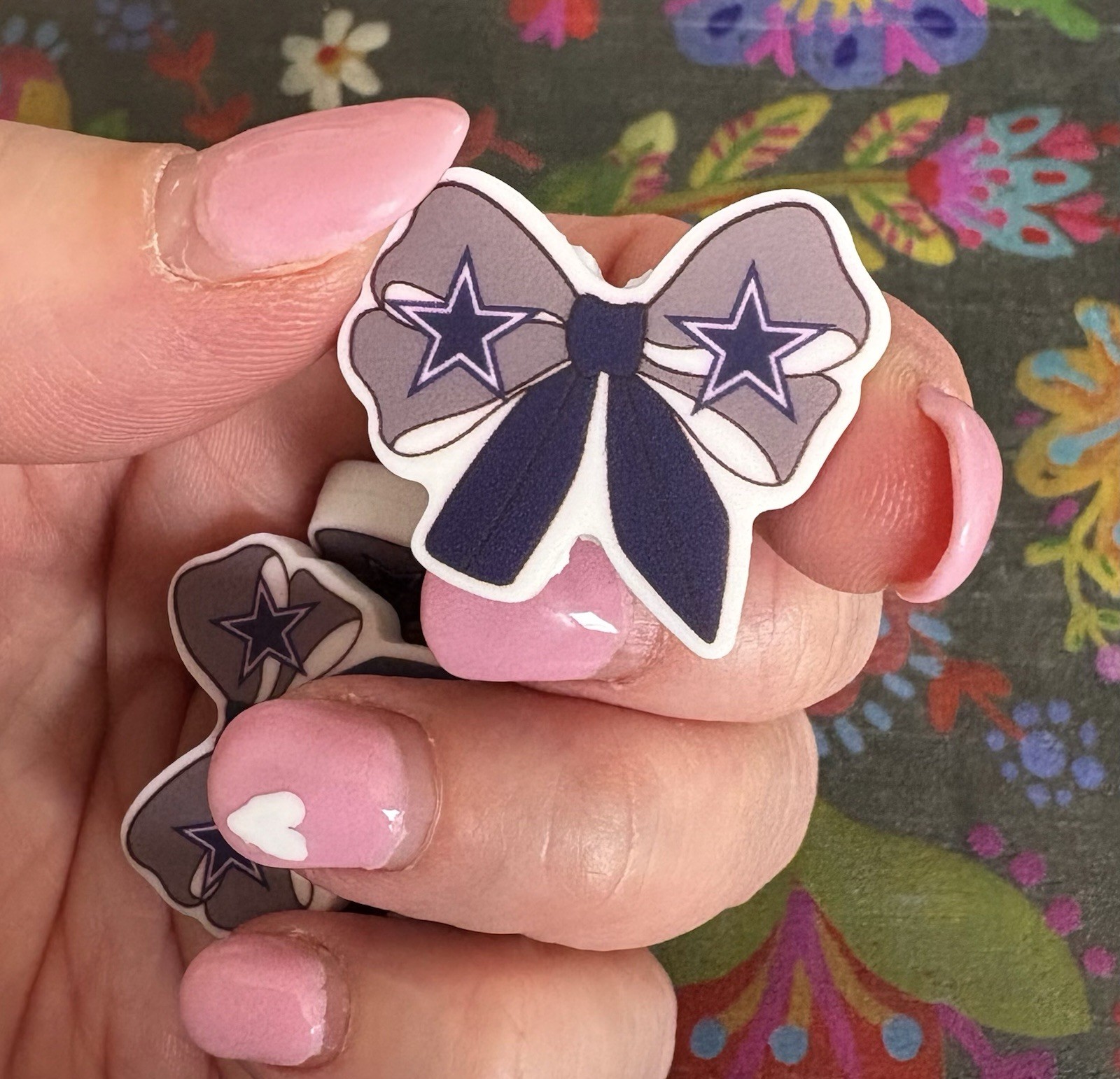 4 Piece BOW Shaped DALLAS Football Team Silicone Focal Beads DIY Jewelry Pens+