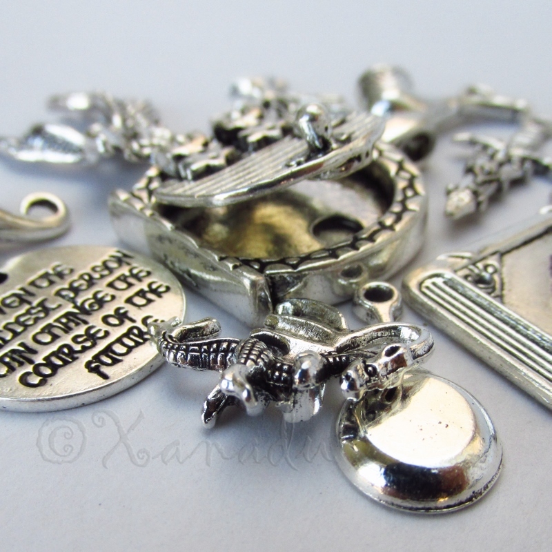 The Hobbit Charms Antiqued Silver Plated 10PCs Mix CM2627 – 10, 20 Or 50PCs