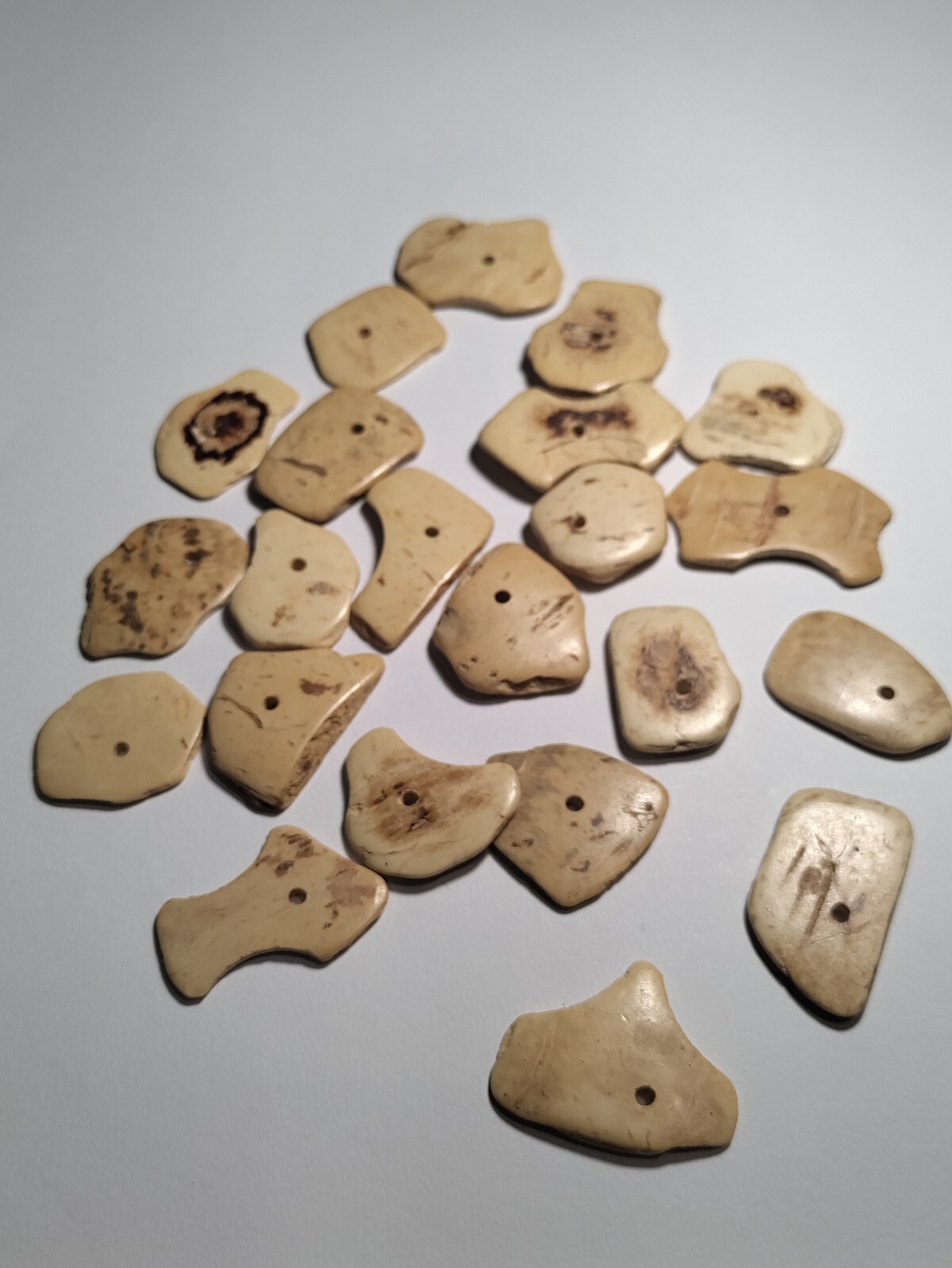 Vintage Coconut Beads, 142 Pieces In Natural Colors-brown, Yellow, Rust & Cream