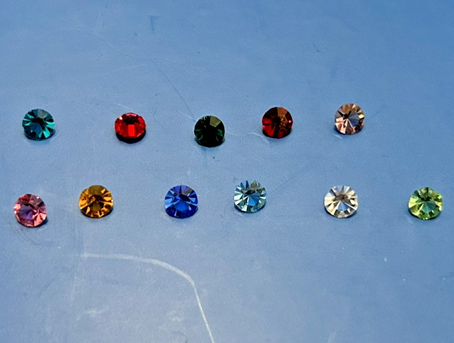 100 Vintage Crystal 4mm. To 5mm. Rhinestones FREE US SHIPPING!