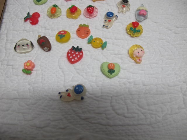 21pc Resin Cabochon Embellishments Fruits Food Astronauts People Scrapbooking 1″