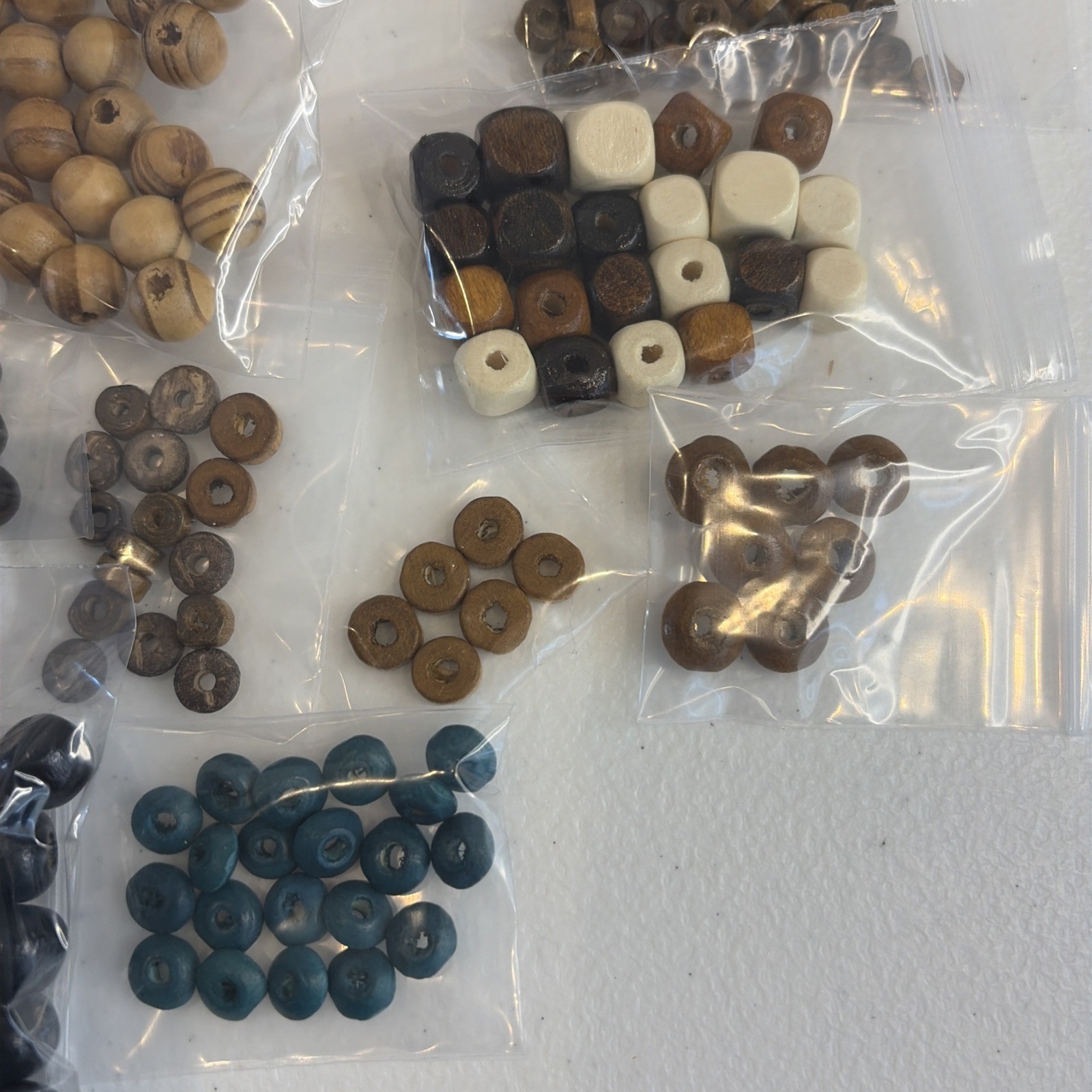 Men’s Jewelry Making Kit w/ Organizer – Stone Wood Beads Charms Paracord Elastic