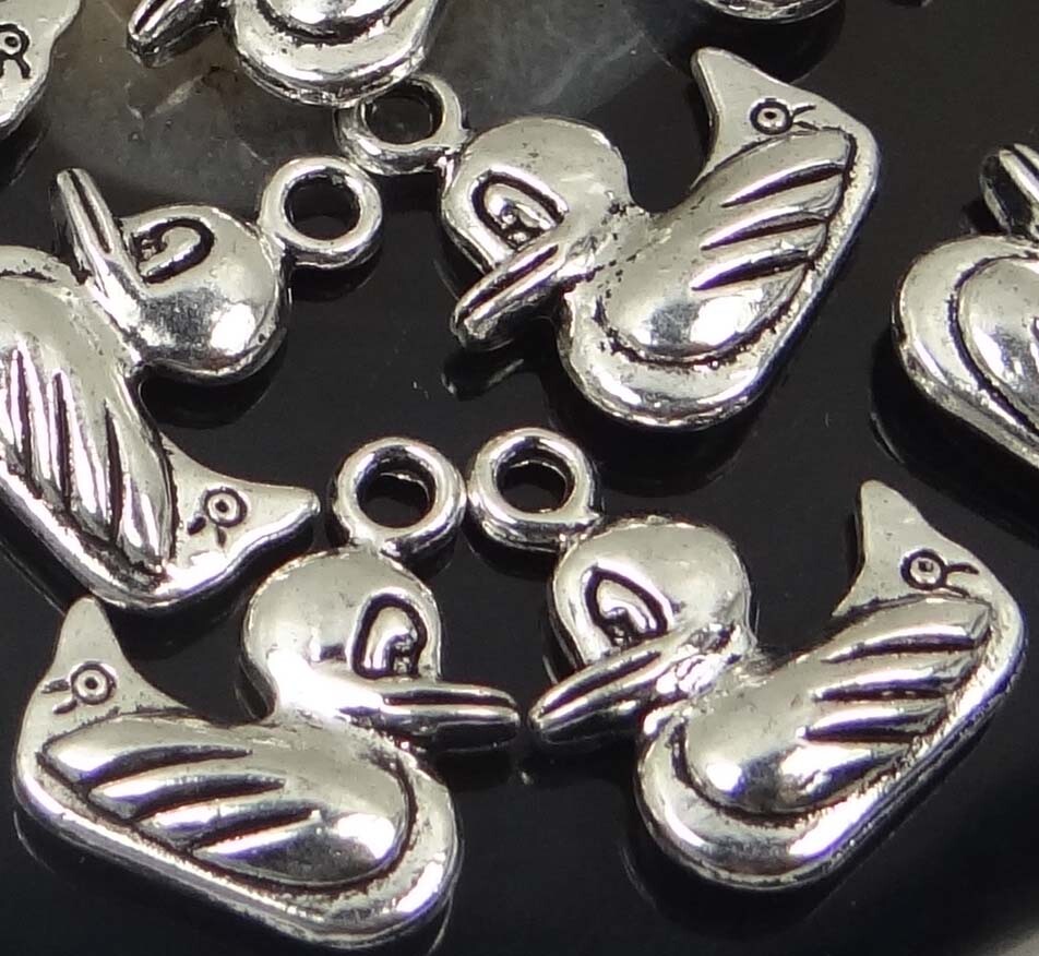 8 Lovely Antique Silver Pewter Duck Quacker Charm 19x16mm