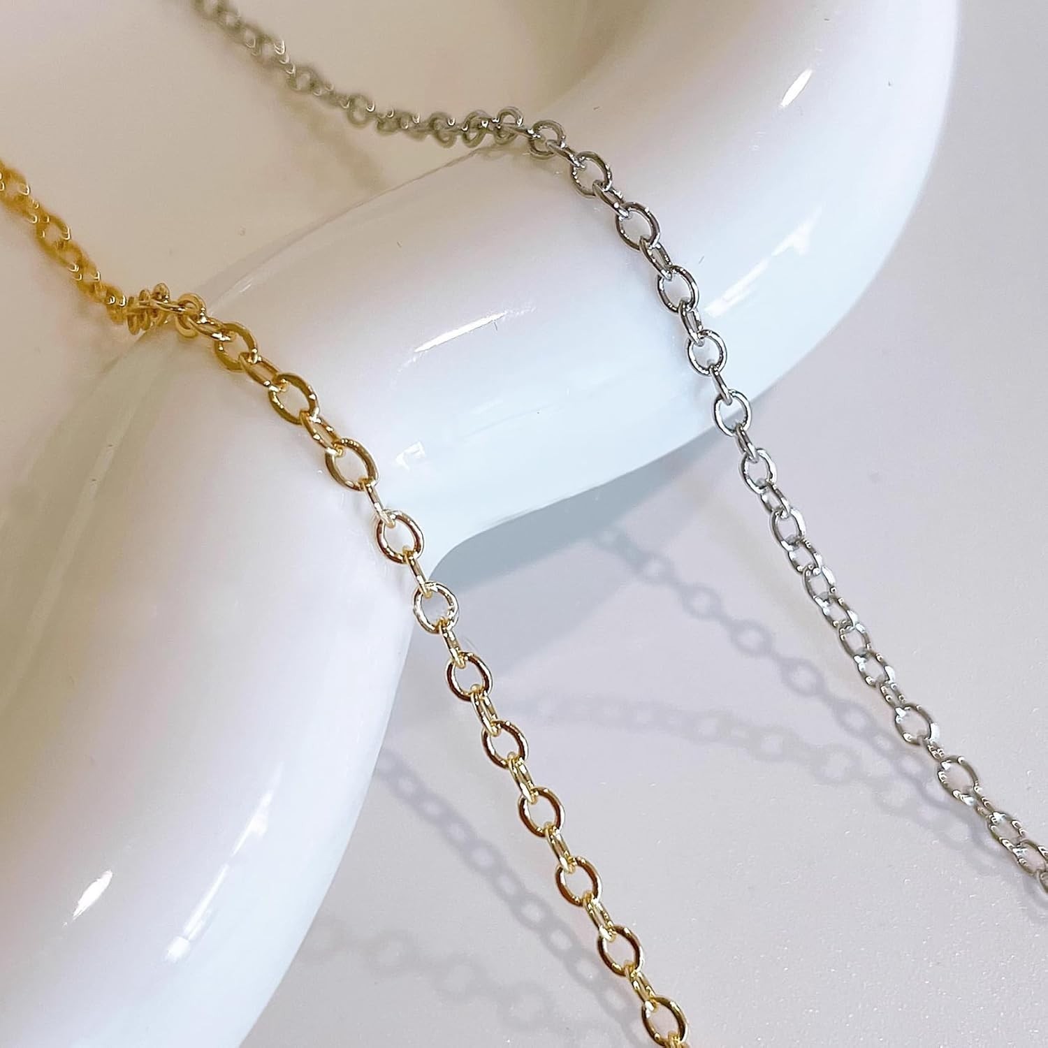 Versatile 90ft Jewelry Chain Roll – 2mm Alloy Metal with 70 Clasps & 210 Rings