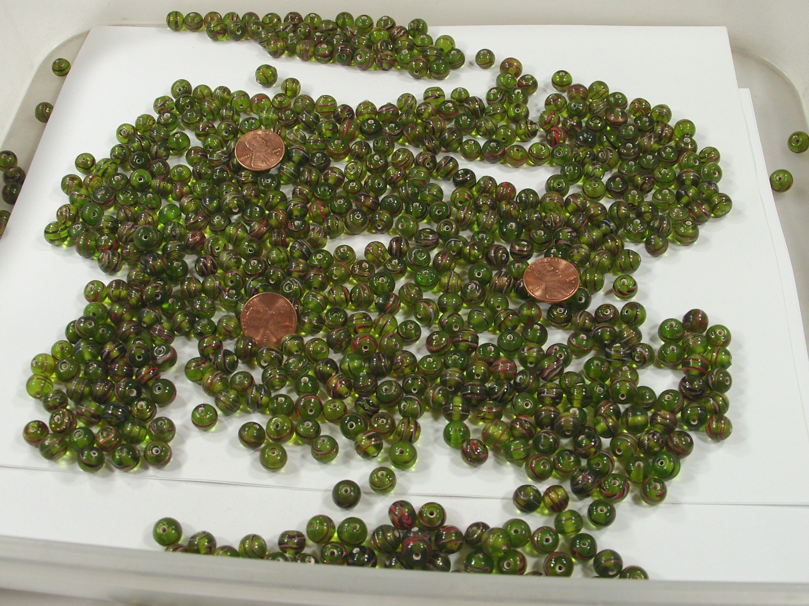 2 Pounds (8mm) Round Green Swirl India Handmade Glass Beads Wholesale (QOL-1) ⭐