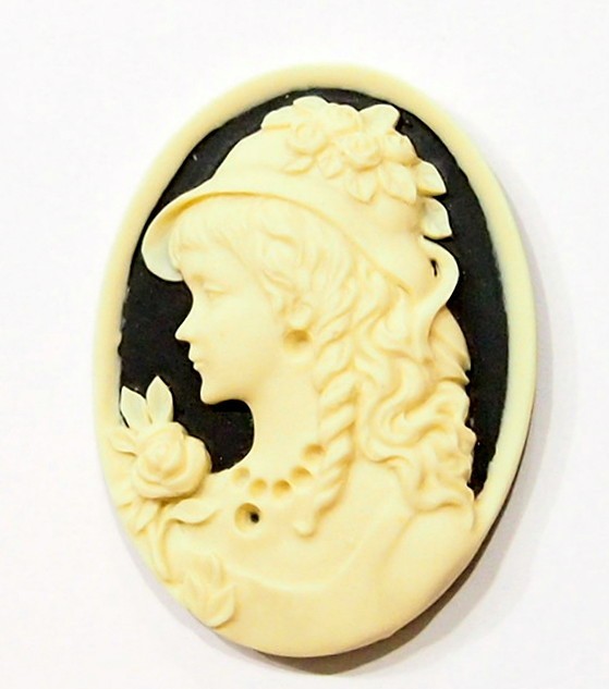 4 of 40x30mm Cream over Black Victorian Women Long Hair Hat Resin Cameo Cabochon