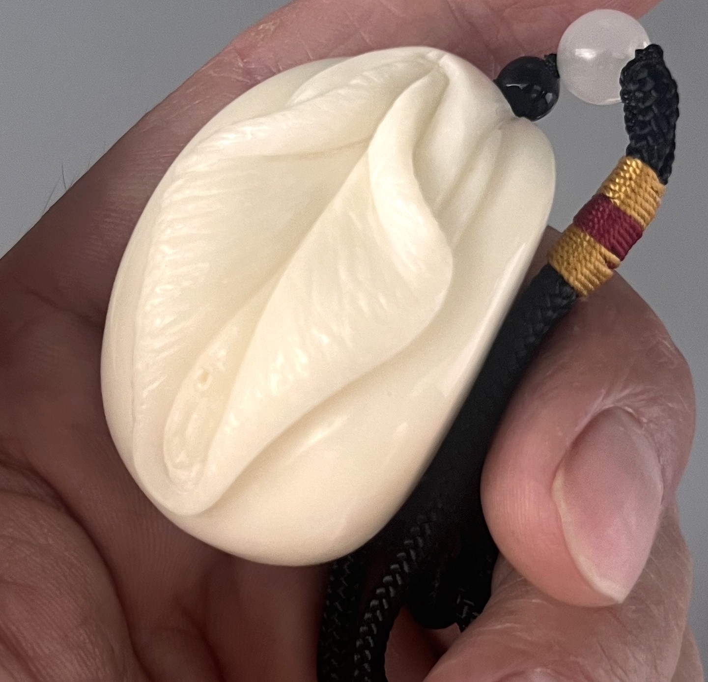 Tagua Nut Hand Carved Vagina Art Life Origin Virgin Girl Maid Handcraft Chain