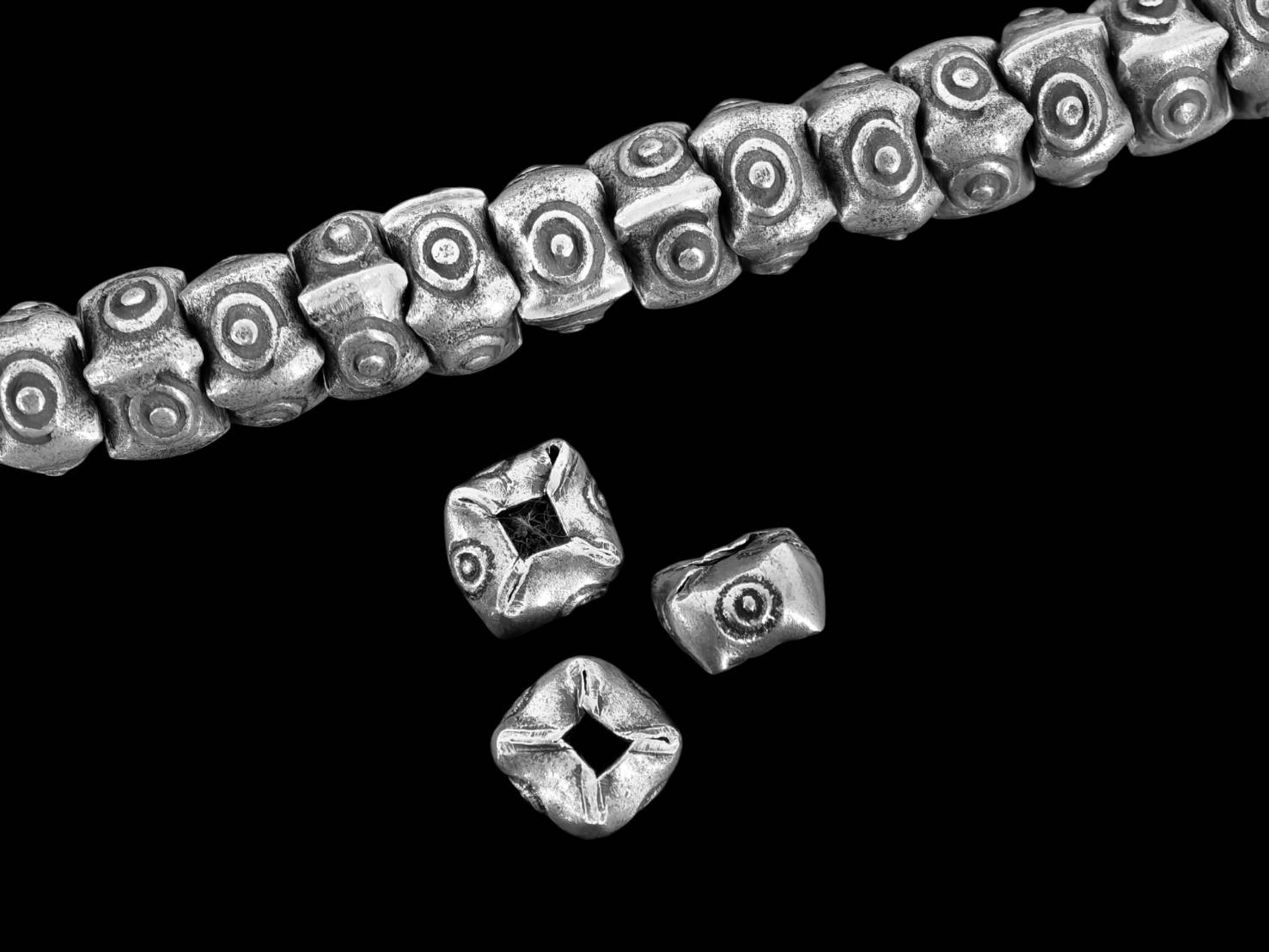 Silver beads Karen hill tribe silver round print 4 facet bead