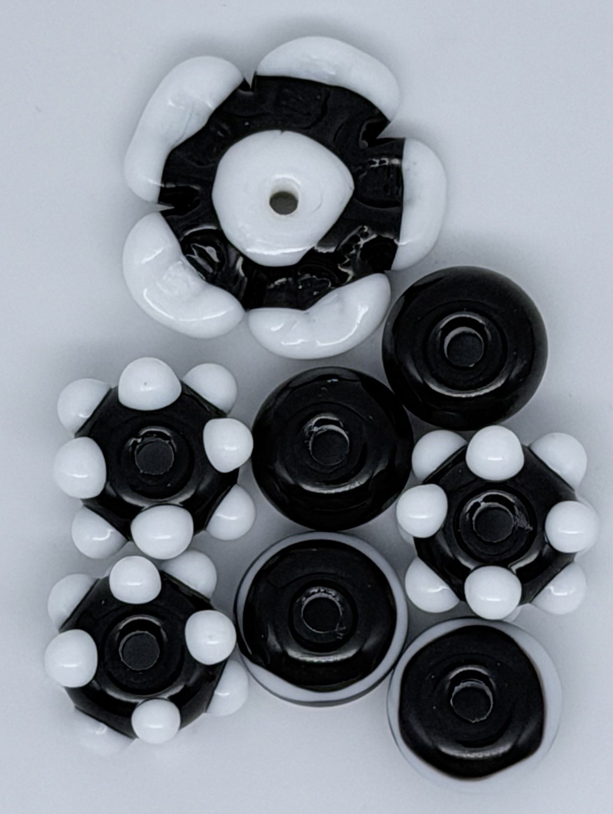 Lot Of 8 Handmade Artisan Lampwork Beads Black & White Disc Flower & Round