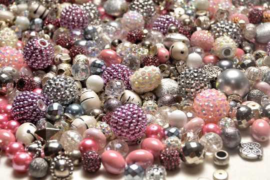 Lilah Ann Beads “Gunmetal Glam” Hand curated Bead Mix – BM314