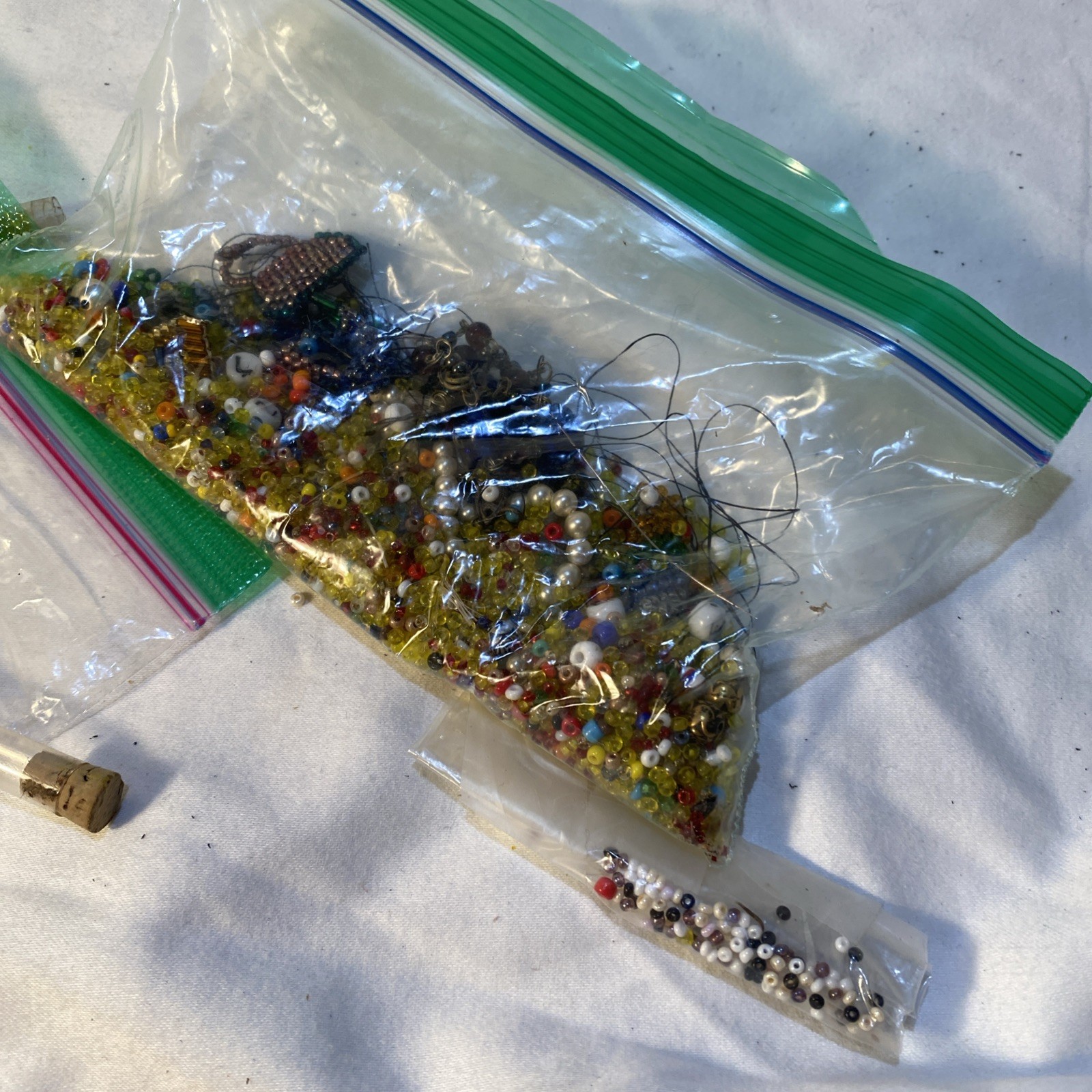 Lot Vintage Modern Jewelry Making Beads (small Size) Supplies Different Colors
