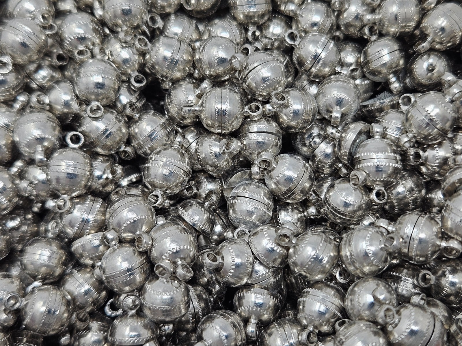 12 pcs Silver Nickel Magnetic Craft Jewelry Clasps Connectors 8mm Round Vintage