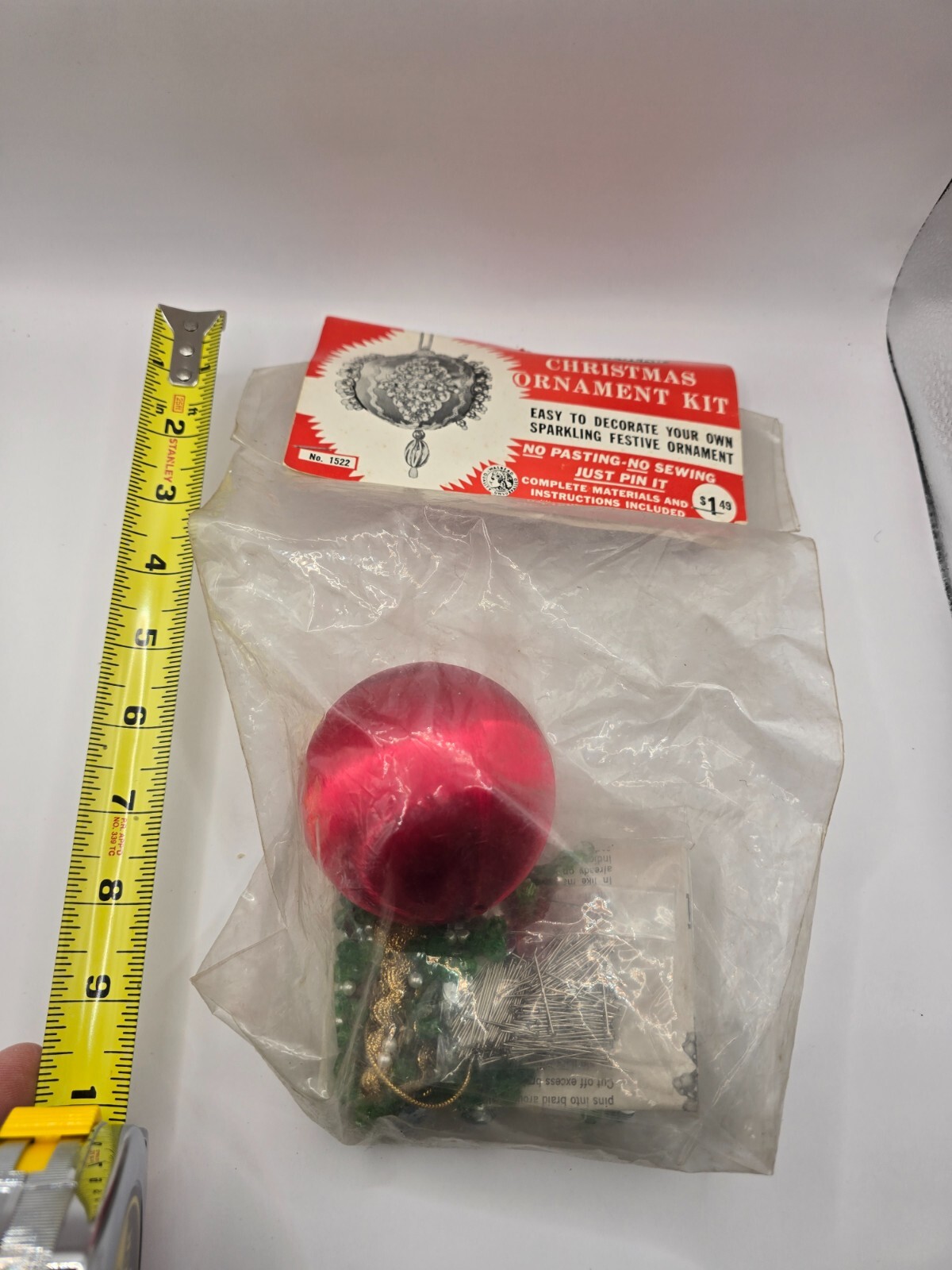 Walbead RED SEQUINED SATIN BEAUTY Sequin Bead Vtg Christmas Ornament Kit 1522