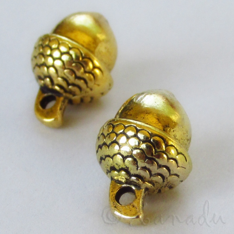 Acorn Charm 15mm Antiqued Gold Autumn Pendants C4838 – 10, 20 Or 50PCs
