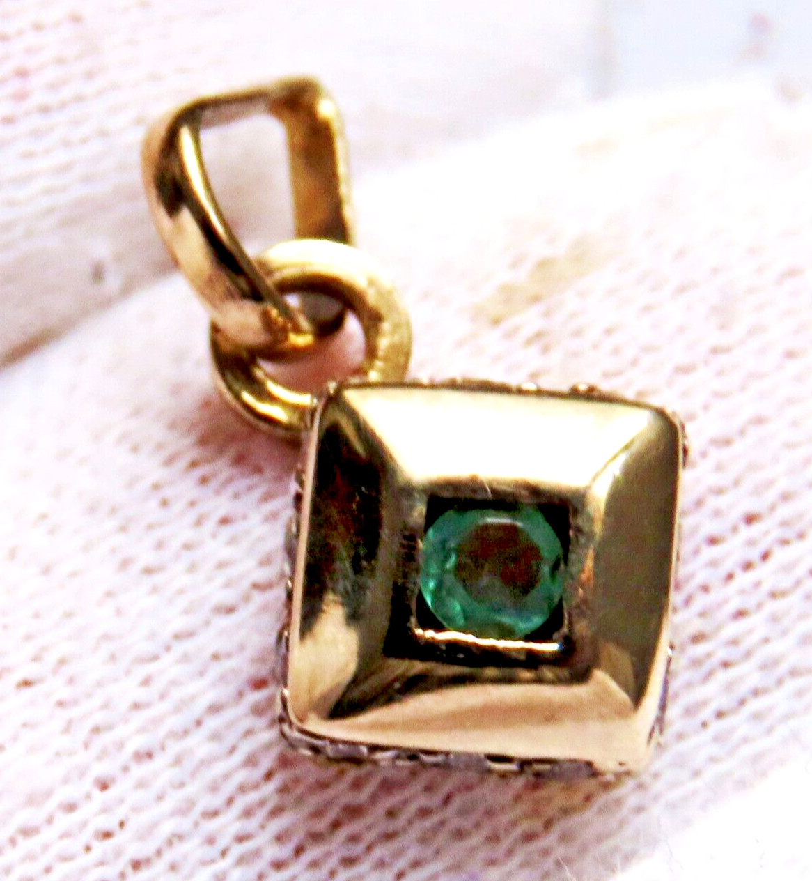 18k White Gold Natural Emerald and Zircons