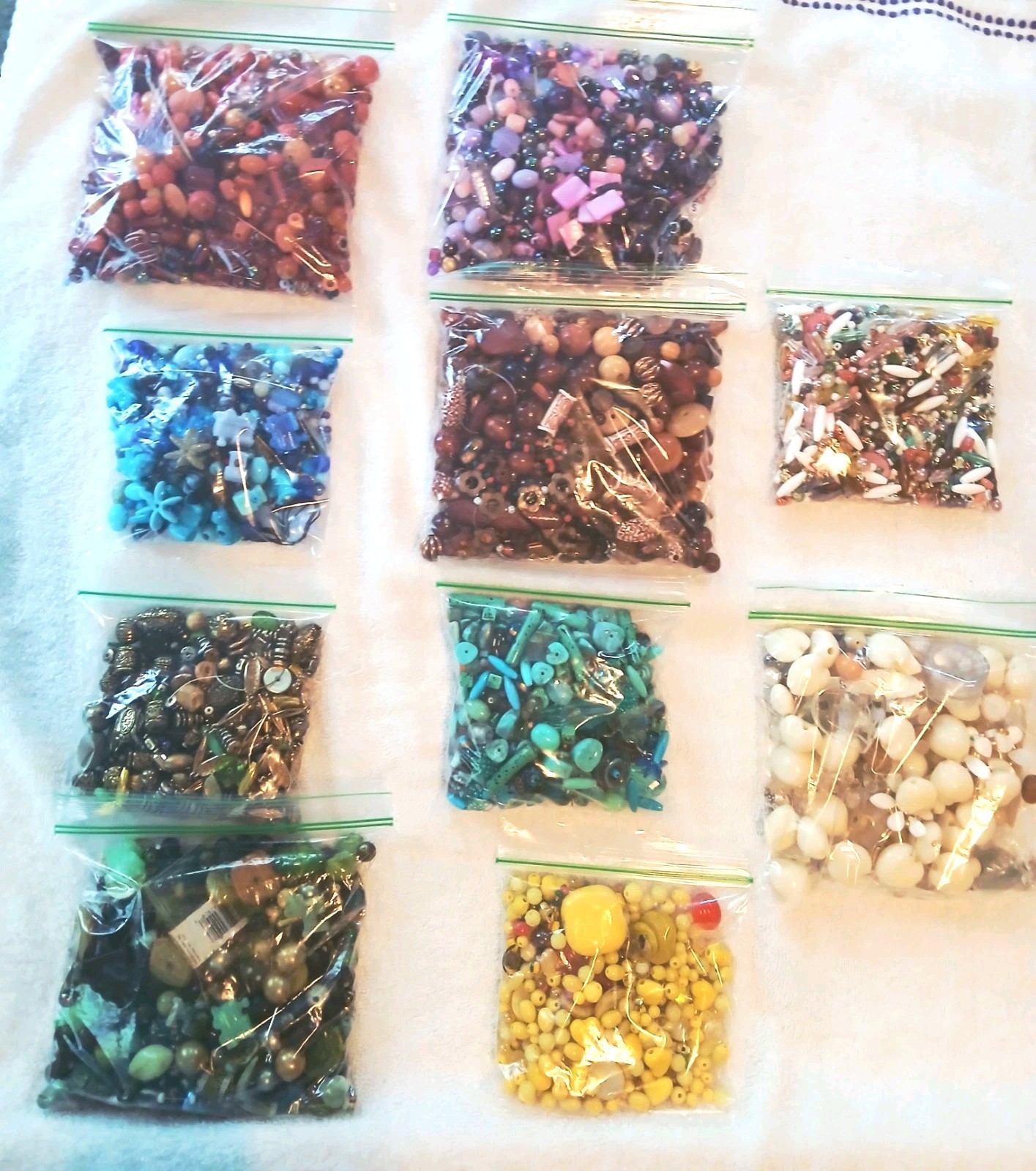 100’s Of Beads! One Lot Of 10 Zip Bags, ABOUT 8 POUNDS! A crafter’s paradise.