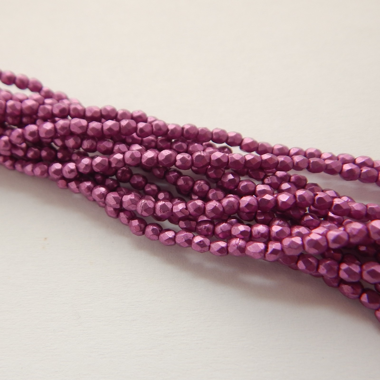 100 Beads – Fire Polished Faceted 2mm Metallic Pink Yarrow – Czech Glass