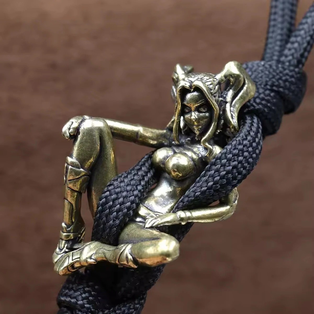 Vintage Brass Beauty Girl EDC Paracord Knife Beads Lanyard DIY Pendant Keychain-