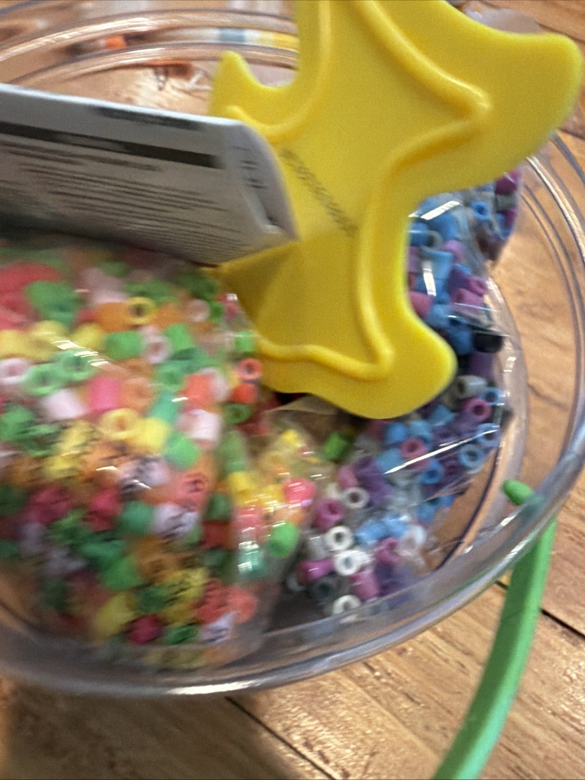 NEW– Perler Beads Pet Pals Assorted Fuse Bead Bucket, 8500 pcs