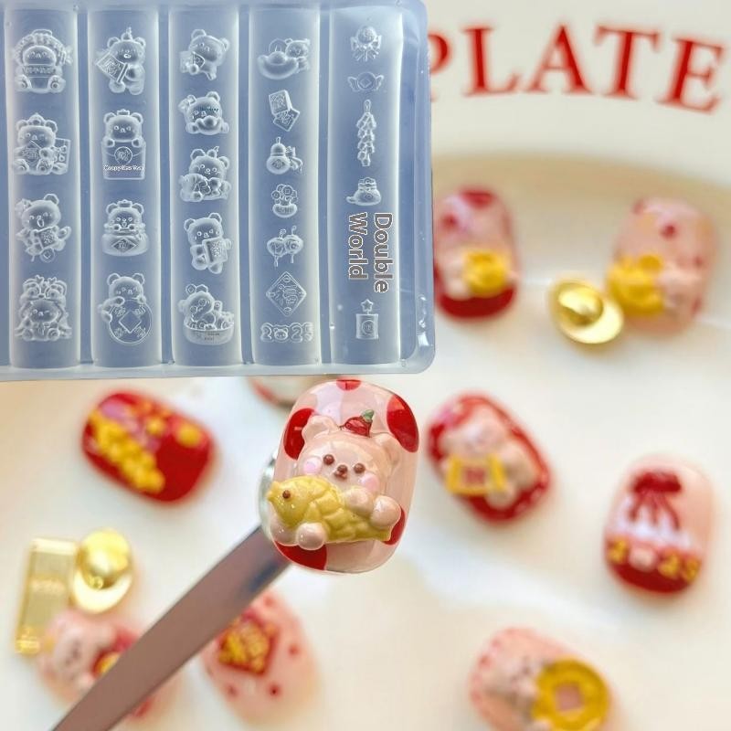 1Pcs Silicone Nail Art Mold Cartoon New Year’s Bear Transparent Nail Template