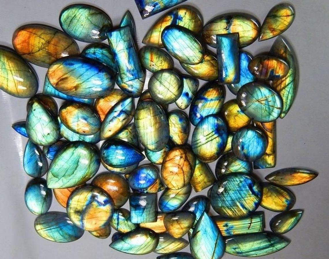1050 Cts. Natural LABRADORITE CABOCHON Multifire wholesale Labradorite Gemstone