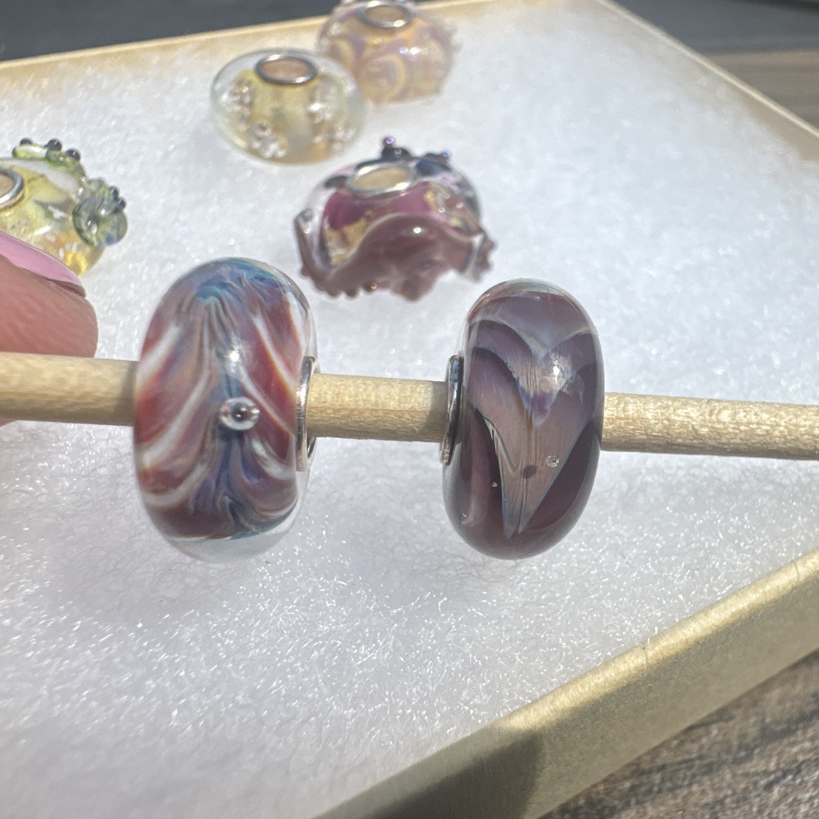 Authentic Elfbeads rare and retired 6 charm lot! Beautiful iridescent styles.