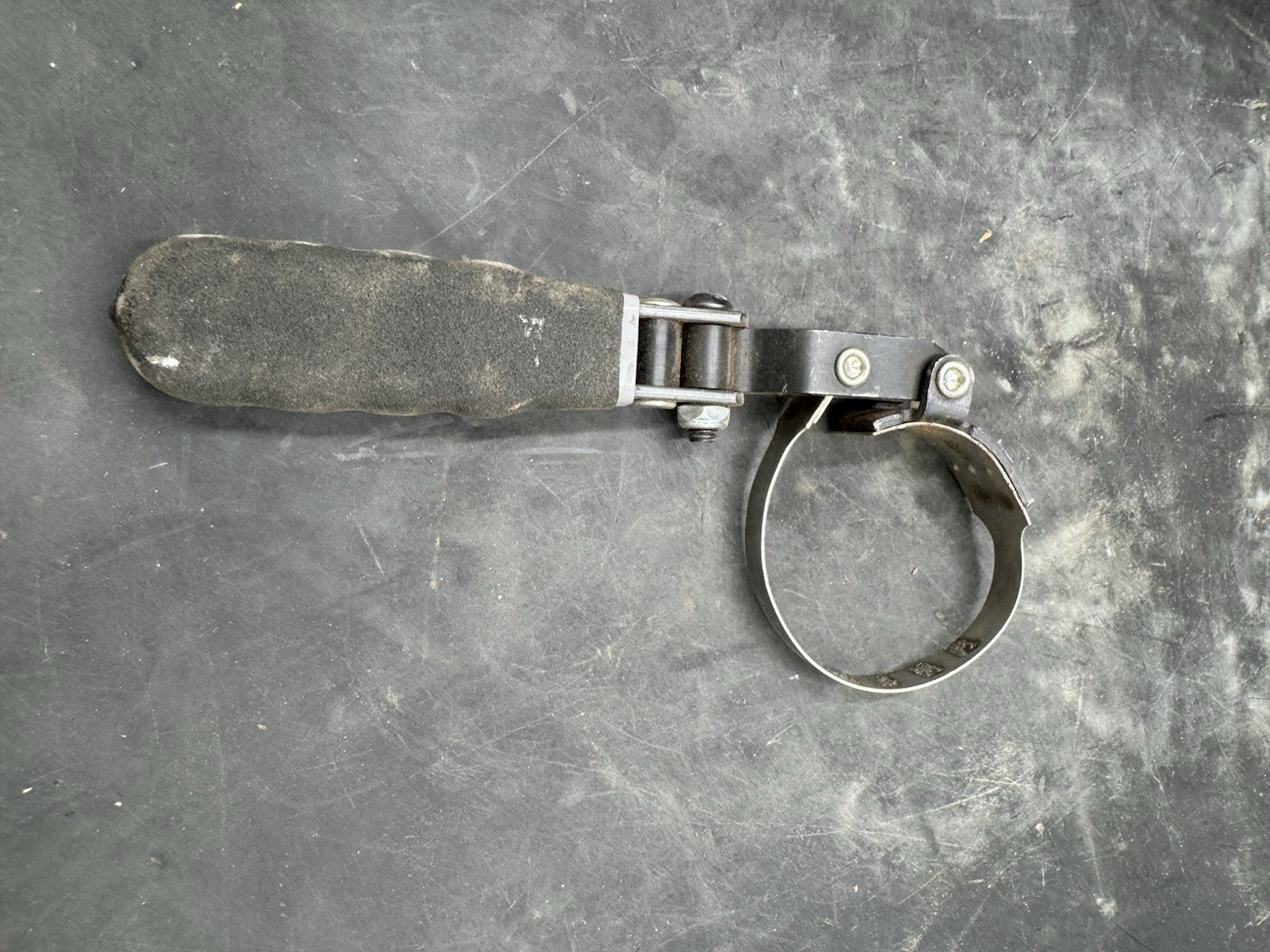 57030 Standard Oil Filter Swivel Wrench Standard Swivel-Gripper