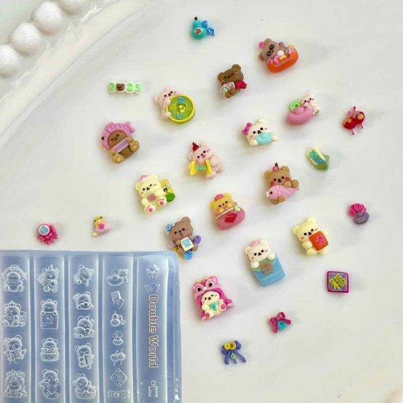 1Pcs Silicone Nail Art Mold Cartoon New Year’s Bear Transparent Nail Template