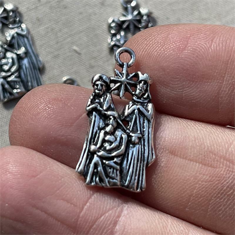 3 Wise Men Nativity Christmas Charms 25x12mm Silver Plated Alloy Q6 Per Pkg
