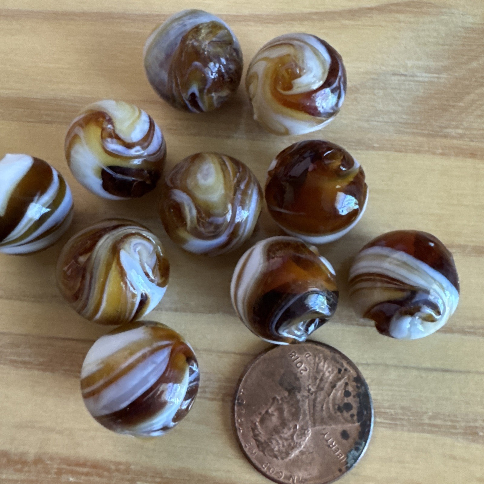 10 BROWN AND WHITE SWIRL ROUND LAMPWORK GLASS BEADS Approx 15mm, DIY