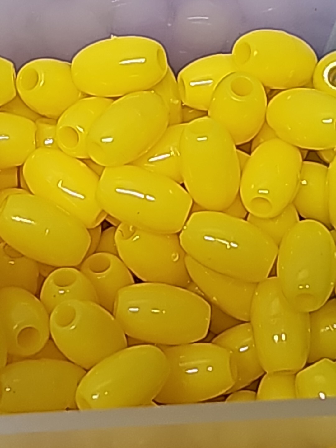 Bulk Loose Beads Opaque 9mm Plastic Craft Beads (600pcs) – Color As Shown