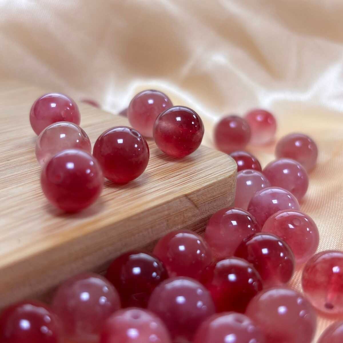 Jade Ice Powder Floating Flowers Strawberry Crystal Jade Marrow Loose Beads