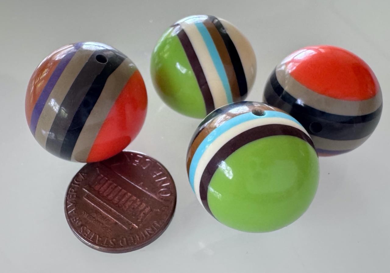 Large 20mm -21mm Striped Plastic Beads 4