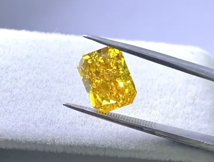 1Ct Fancy Yellow Radiant Cut VVS1 Diamond Premium Quality Loose Gemstone