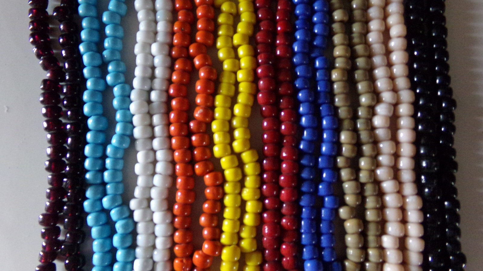 GLASS CROW BEADS 9 mm 100 PER STRAND 10 COLORS TO CHOOSE FROM FREE SHIPPING