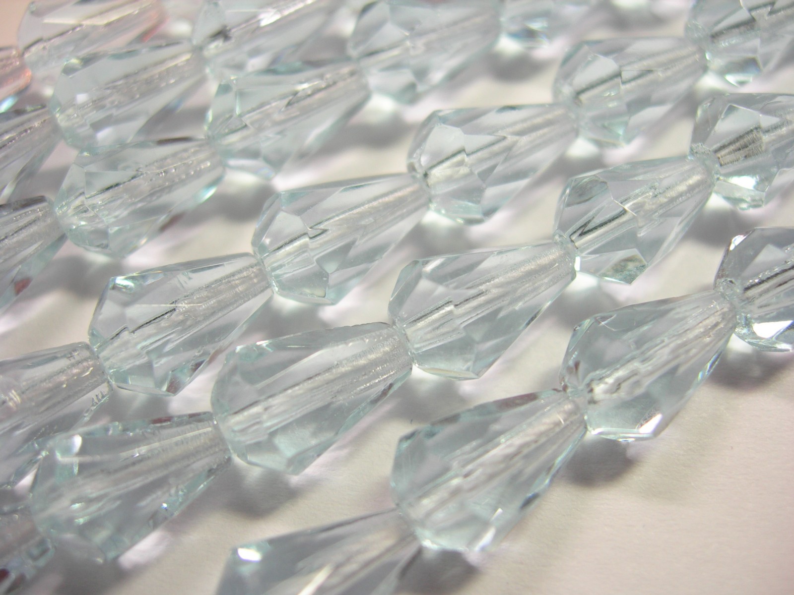 25 Color Changing Alexandrite Czech Glass Faceted Bell Teardrop Beads 10x7mm