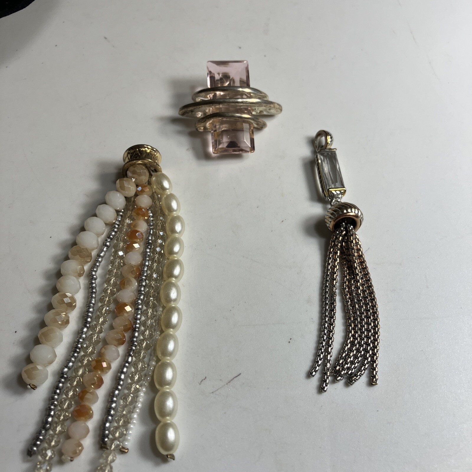 Lot of 3 Vintage Pendants for Keychains or Crafts Unbranded Pre-owned