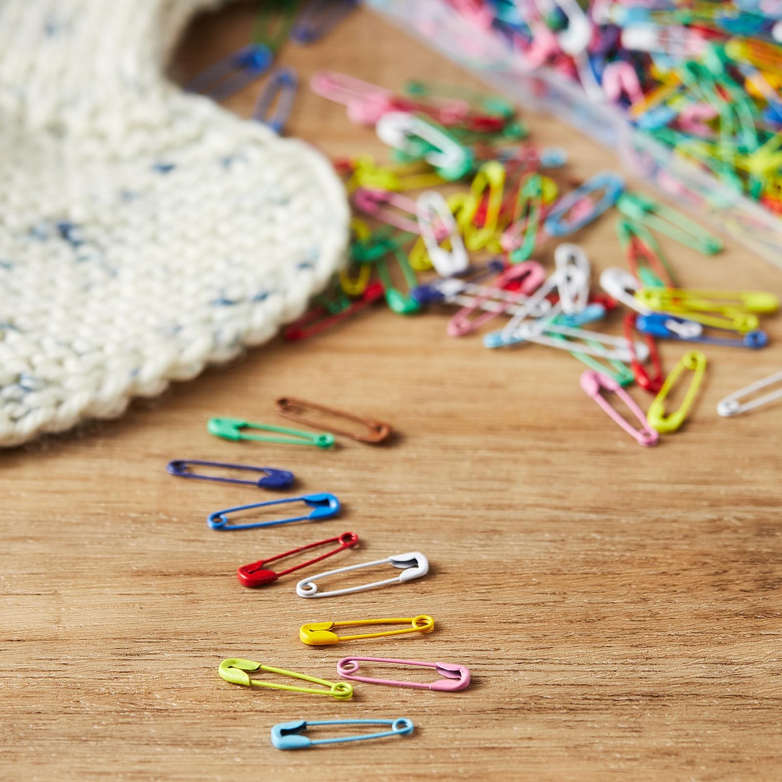 DGTANGYIN 200PCS Safety Pins for Clothes 19mm Multi-colors-200pcs