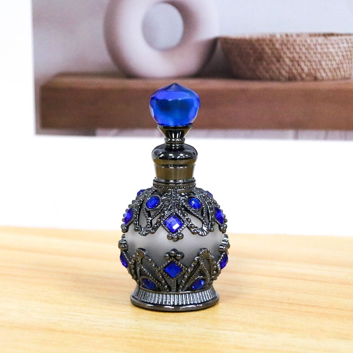 Dubai Vintage Glass Perfume Bottle Blue Gem Inlaid Essential Oil Dropper Bottle