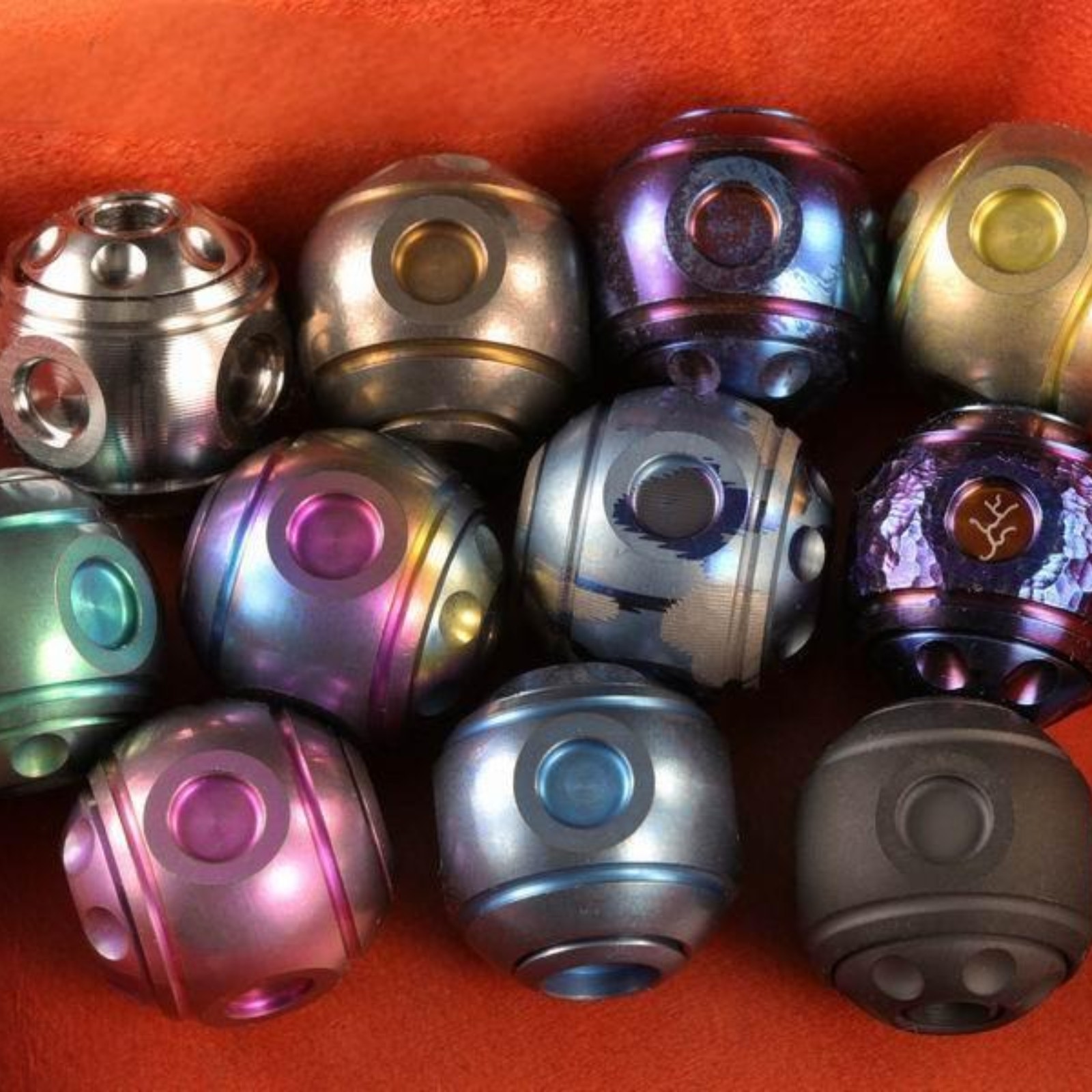 Titanium Knife Lanyard Bead Paracord Necklace Pendant Fidget Spinner EDC Charm