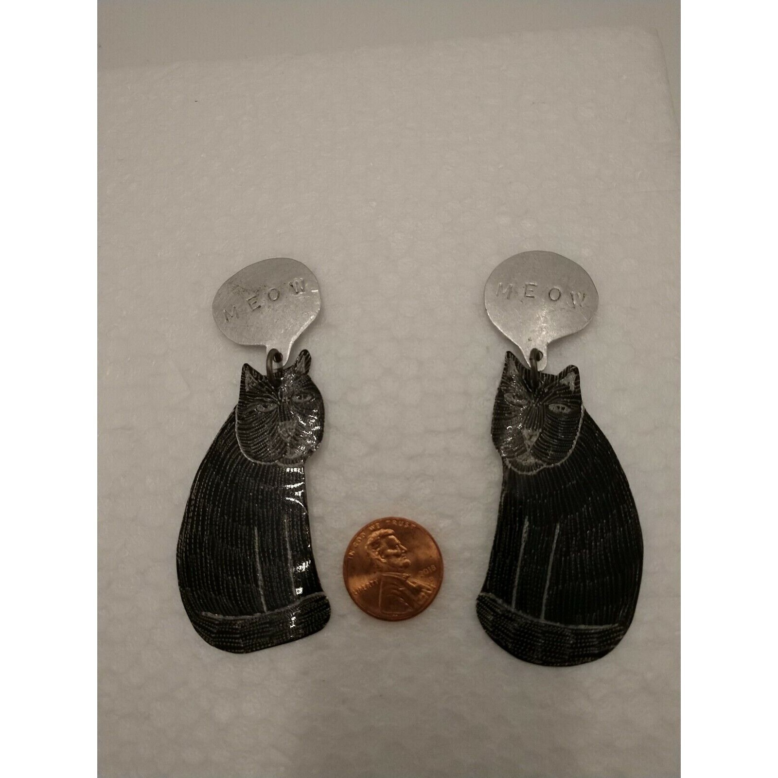 BLACK CATS Meow Etched Silvertone As-is Craft Jewelry Parts Artisan-made Vtg