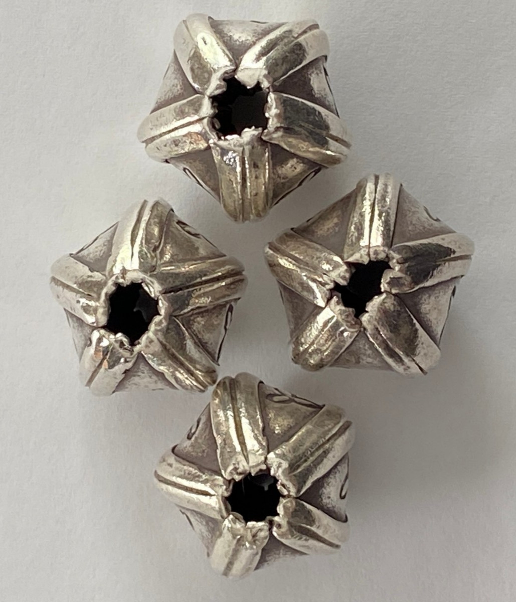 Hill Tribes Thai Silver Tri-Petal Bulb Bead 25mm 11.8g Handcrafted in Thailand