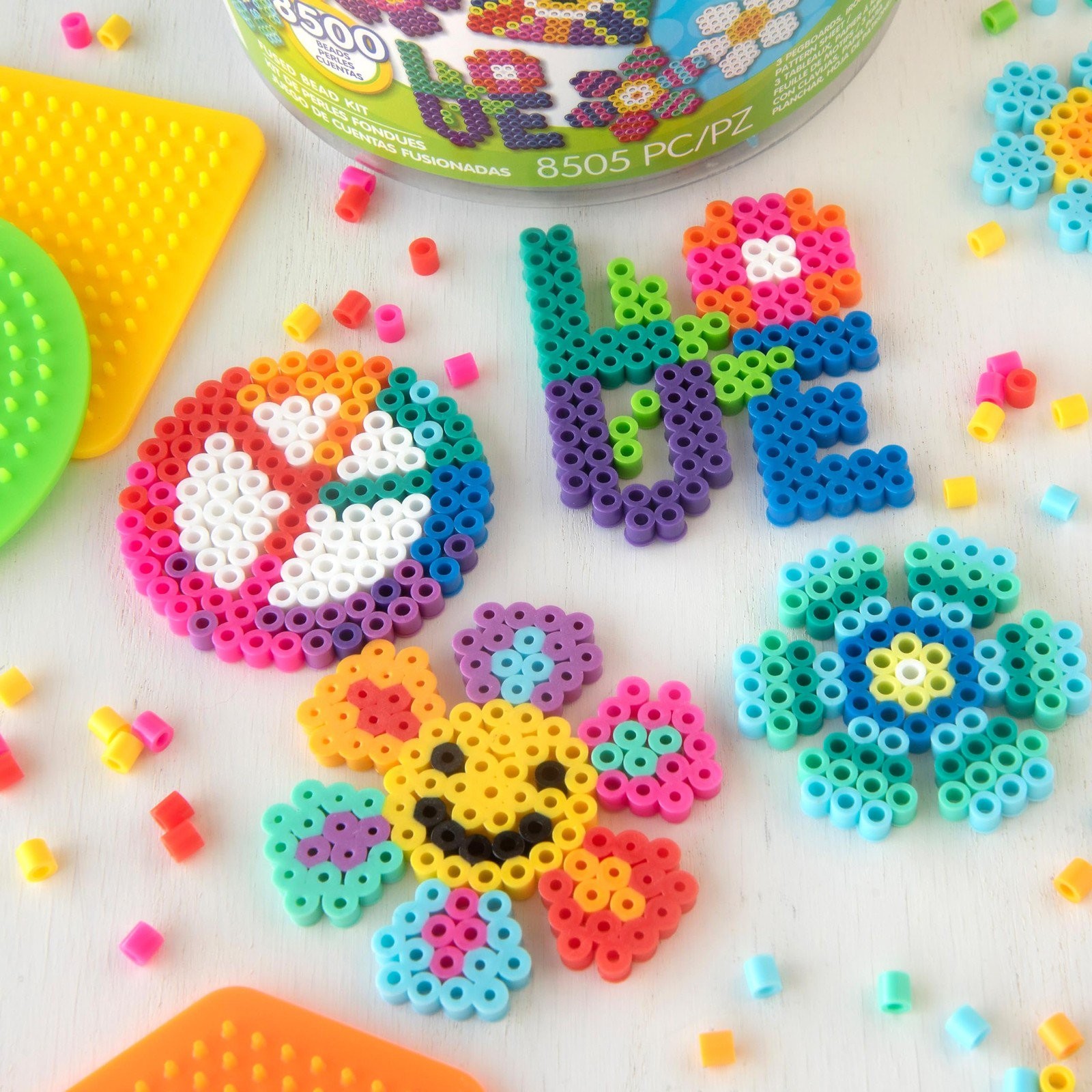 Perler 80-42988 Daisy Love Big Bucket Fused Bead Activity Kit with 16 Unique…