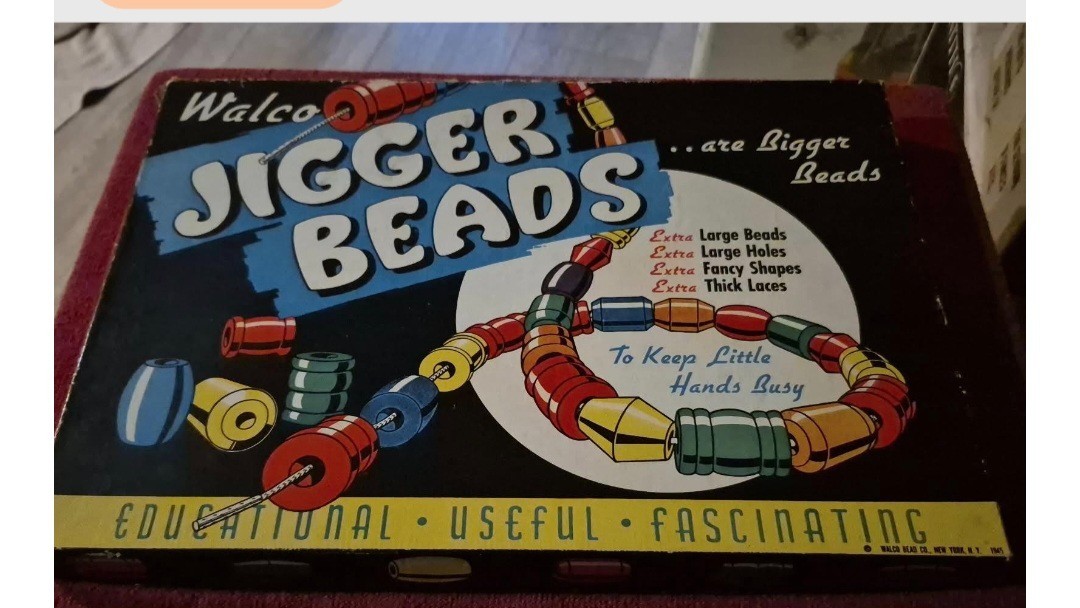 Vintage 1940s Walco “Jigger Beads” Wooden Toy Set – Complete with Original Box