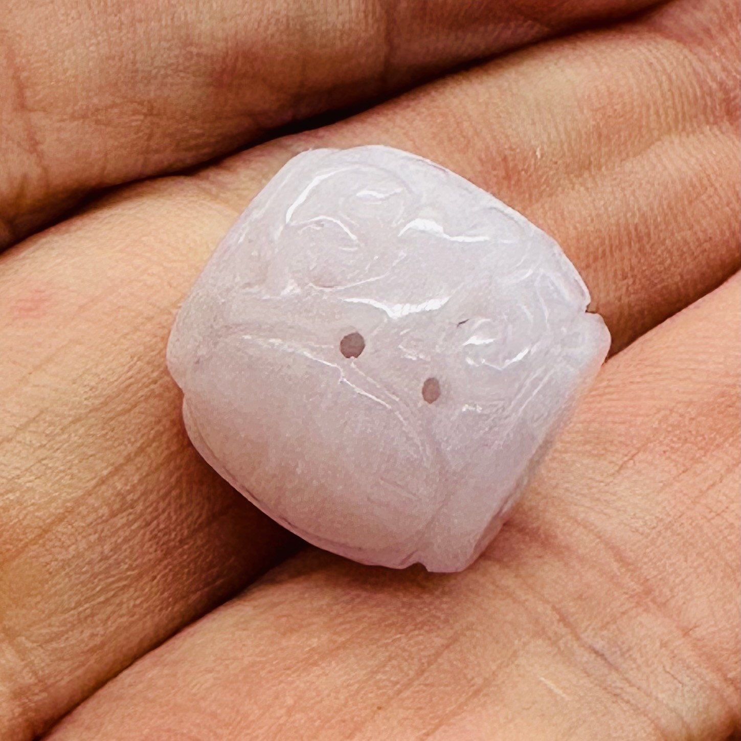 Jade AAA Carved Barrel | 16x14mm | Lavender | 1 Bead