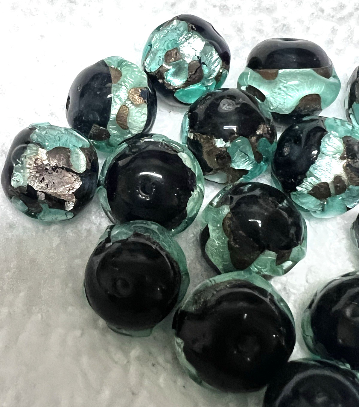 17 Vintage Art Glass Beads Teal Foil w Glossy Black Rounds 1/2″